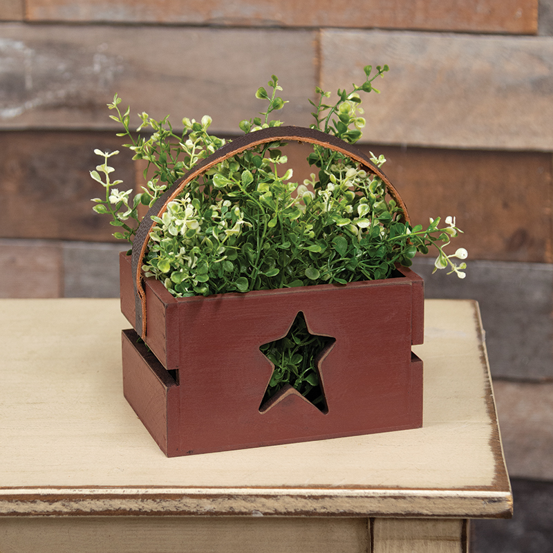 Red Wooden Star Cutout Crate With Handle Red Wooden Star Cutout Crate With Handle