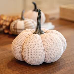 Cream Knit Pumpkin Medium ADC4098;