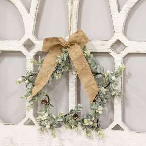 Holiday Ombre Boxwood Star Wreath #18184
