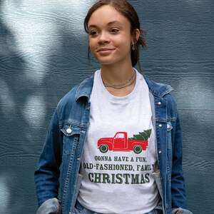 Old Fashioned Family Christmas Truck, Ash L126;