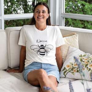 Queen Bee T-Shirt, Heather Natural XXL L137XXL;