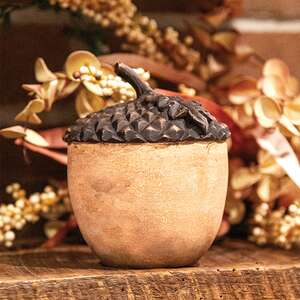 Resin Acorn Sitter 65350;