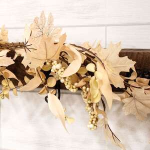 Natural Fall Leaves, Berry Clusters & Eucalyptus Garland 18439;