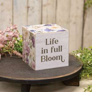 Life in Full Bloom Vintage Flowers Cube