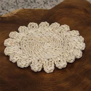 Corn Husk Flower Shape Candle Mat, Large HAC2409;