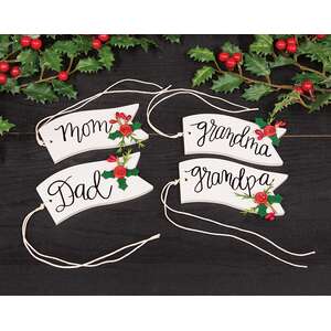 Family Words Wooden Button Holly Banner Gift Tag - 4 Asstd.
