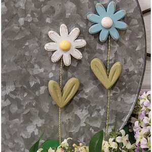 Distressed Wood Daisy Magnet - 2 Asstd.