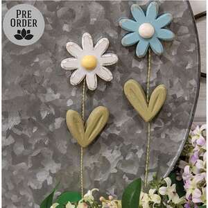 Distressed Wood Daisy Magnet - 2 Asstd.
