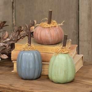 3 Set - Antiqued Resin Pumpkins With Raffia